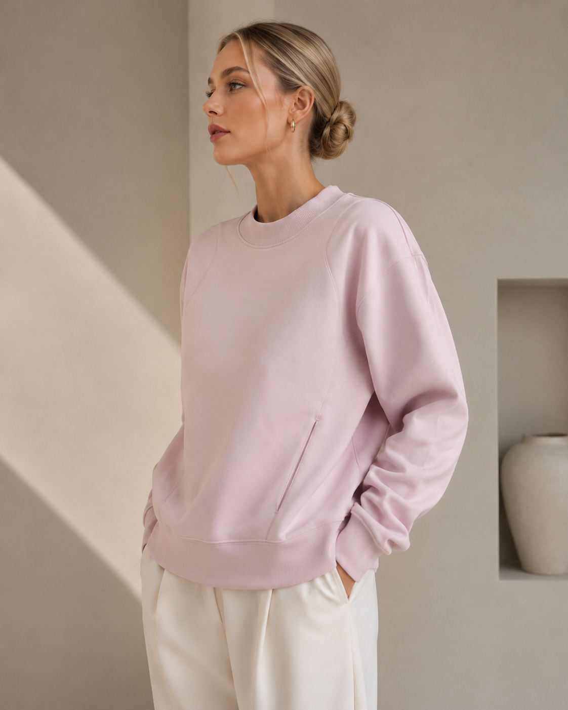 Premium Crew Neck Sweatshirt – Heavyweight Women’s Pullover