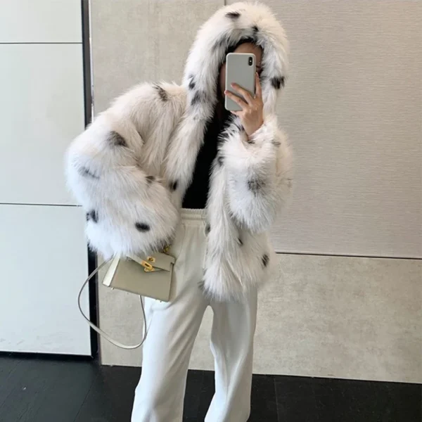 Women's fur coat imitation fox fur coat hooded thickened warm short wool casual jacket new style